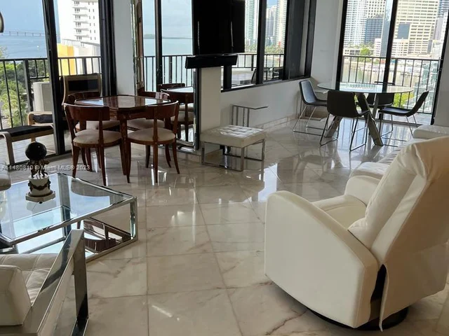 520 Brickell Key Dr # A1115, Miami FL 33131