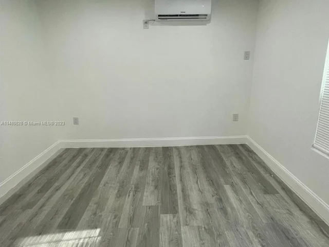 3540 NW 81st Ter, Miami FL 33147