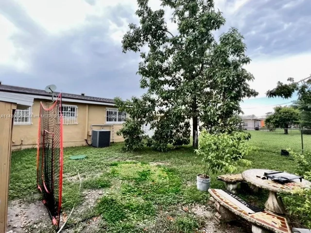 3540 NW 81st Ter, Miami FL 33147