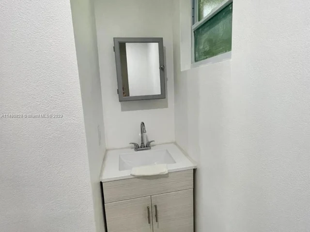 3540 NW 81st Ter, Miami FL 33147