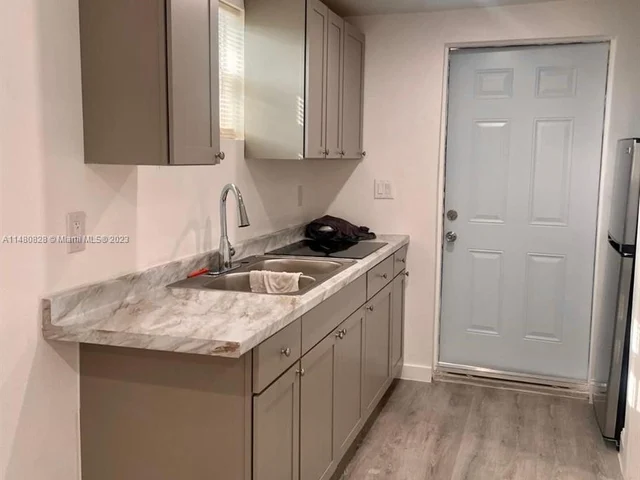 3540 NW 81st Ter, Miami FL 33147