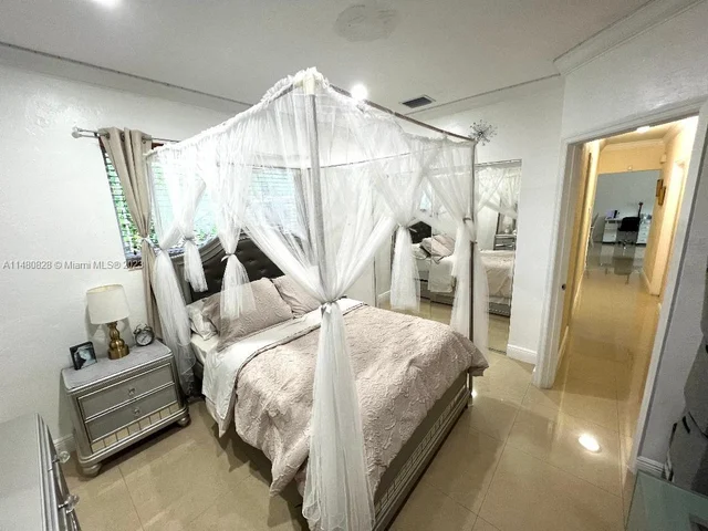 3540 NW 81st Ter, Miami FL 33147