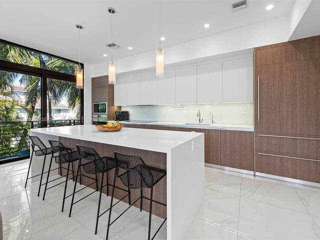 909 NE 16th Ter # 3, Fort Lauderdale FL 33304