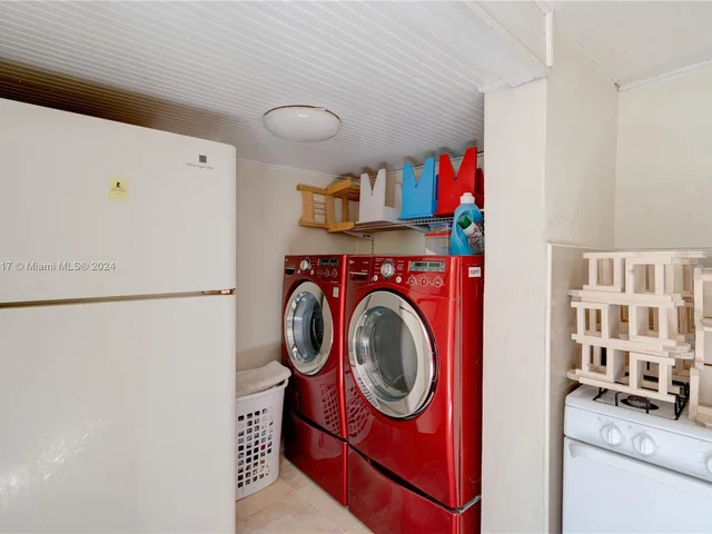 14726 SW 82nd Ter, Miami FL 33193