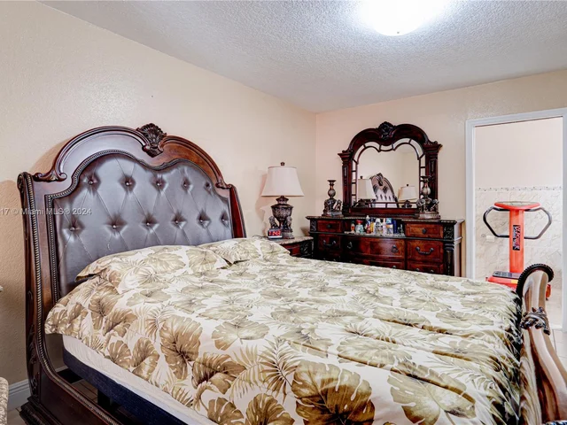 14726 SW 82nd Ter, Miami FL 33193