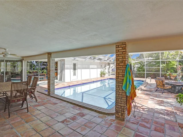 7840 SW 139th Ter, Palmetto Bay FL 33158