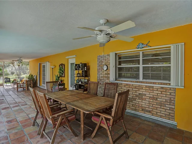 7840 SW 139th Ter, Palmetto Bay FL 33158