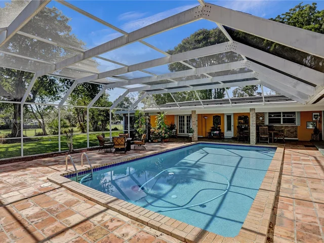 7840 SW 139th Ter, Palmetto Bay FL 33158