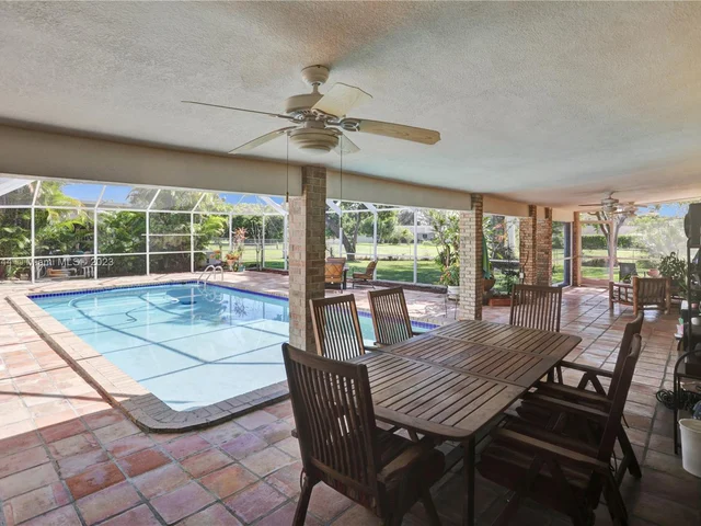 7840 SW 139th Ter, Palmetto Bay FL 33158