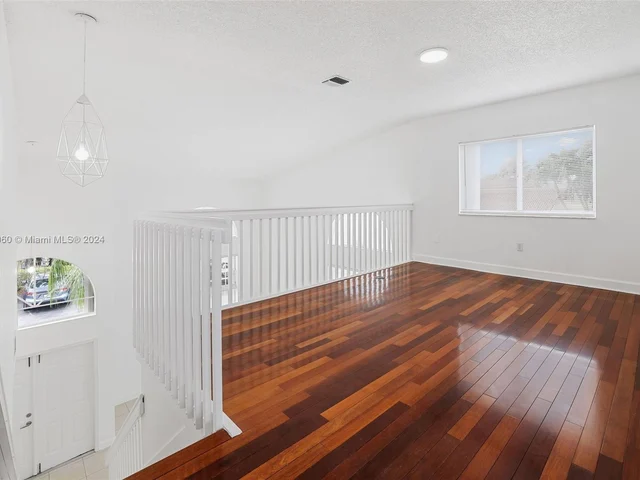 11300 NW 58th Ter, Doral FL 33178