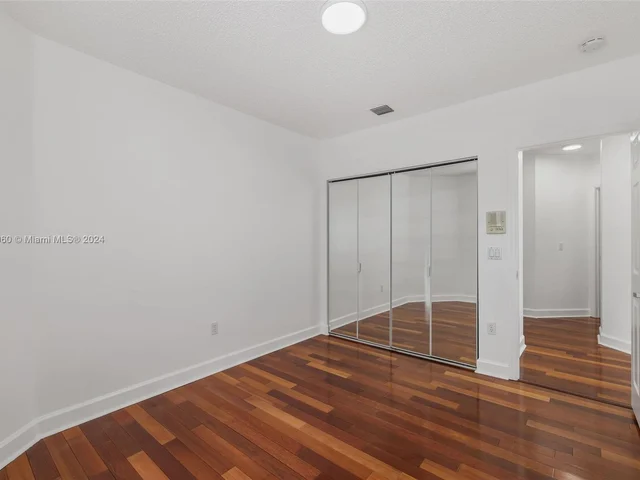 11300 NW 58th Ter, Doral FL 33178