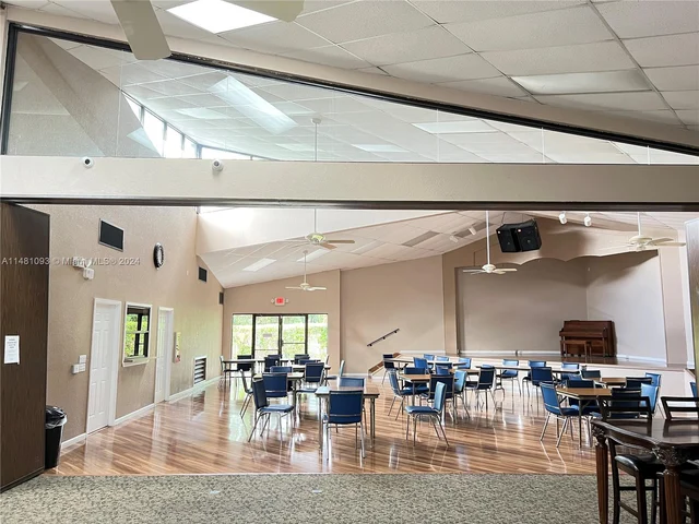 8380 Sands Point Blvd # J208, Tamarac FL 33321