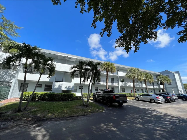 8380 Sands Point Blvd # J208, Tamarac FL 33321