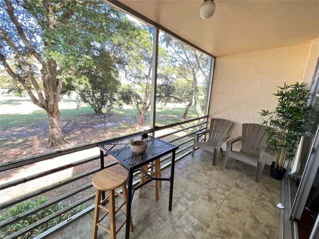 8380 Sands Point Blvd # J208, Tamarac FL 33321