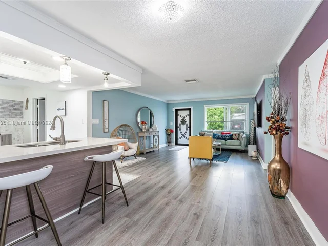 2500 NW 55th St, Tamarac FL 33309