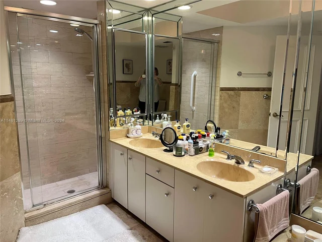 20281 E Country Club Dr # 1105, Aventura FL 33180