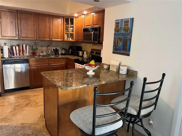 20281 E Country Club Dr # 1105, Aventura FL 33180