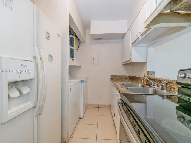 4463 Treehouse Ln # G, Tamarac FL 33319