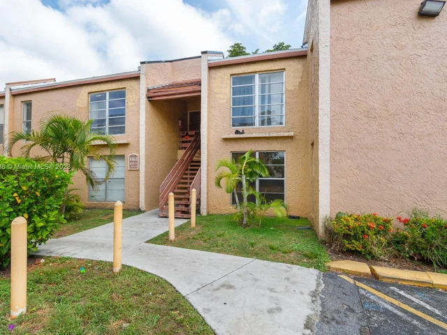 4463 Treehouse Ln # G, Tamarac FL 33319