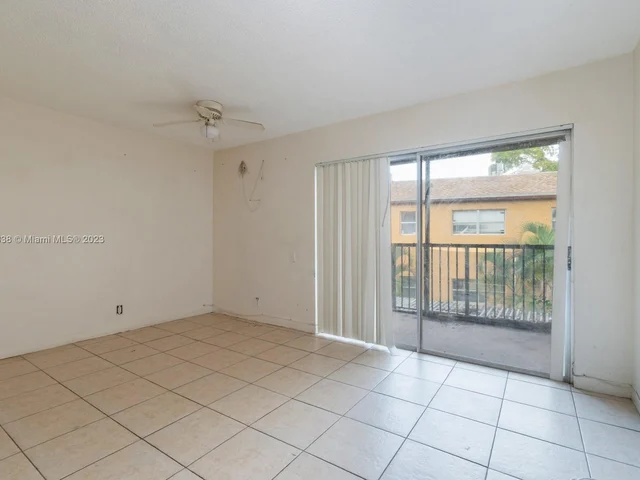 4463 Treehouse Ln # G, Tamarac FL 33319