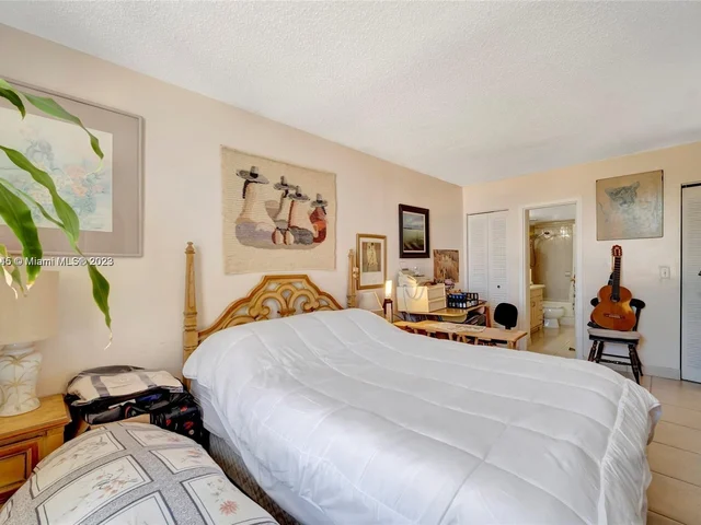 13499 Biscayne Blvd # 512, North Miami FL 33181