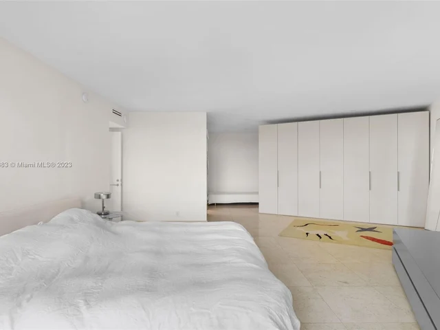 1121 Crandon Blvd # D401, Key Biscayne FL 33149