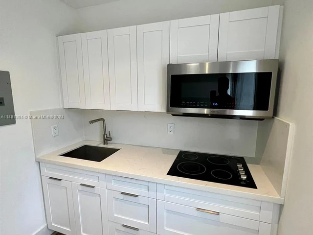 534 SW 16th Ave # 0, Miami FL 33135