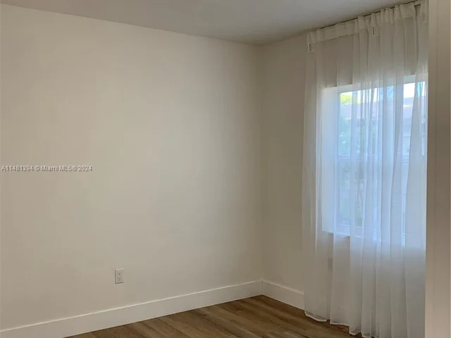 534 SW 16th Ave # 0, Miami FL 33135