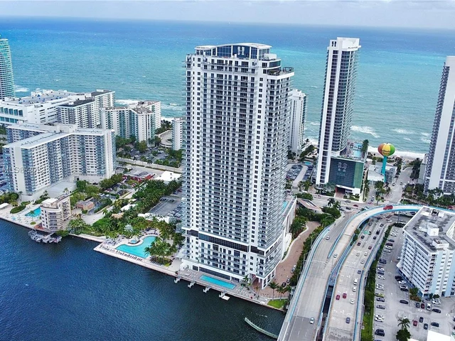 4010 S Ocean Dr # R2402, Hollywood FL 33019