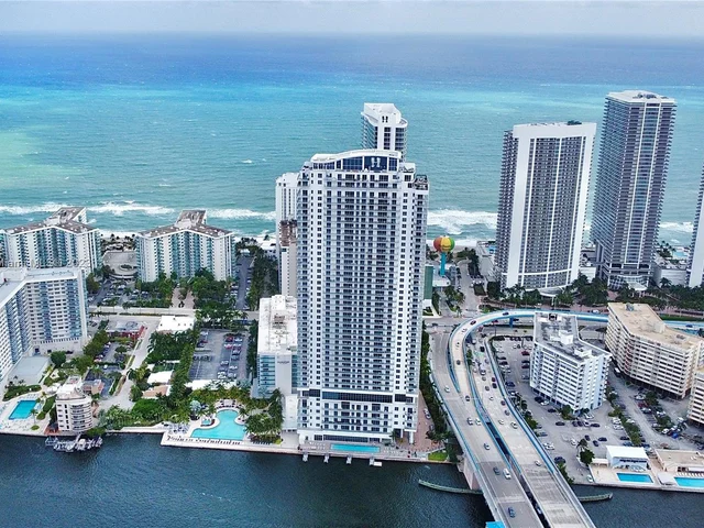 4010 S Ocean Dr # R2402, Hollywood FL 33019