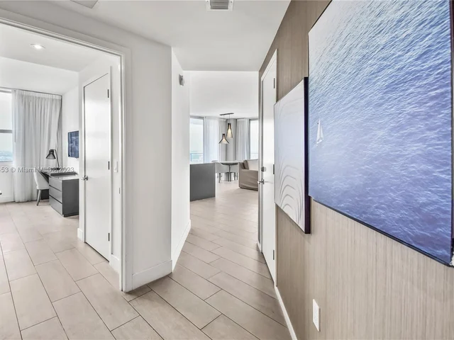 4010 S Ocean Dr # R2402, Hollywood FL 33019