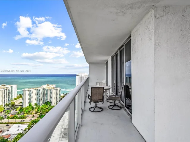 4010 S Ocean Dr # R2402, Hollywood FL 33019
