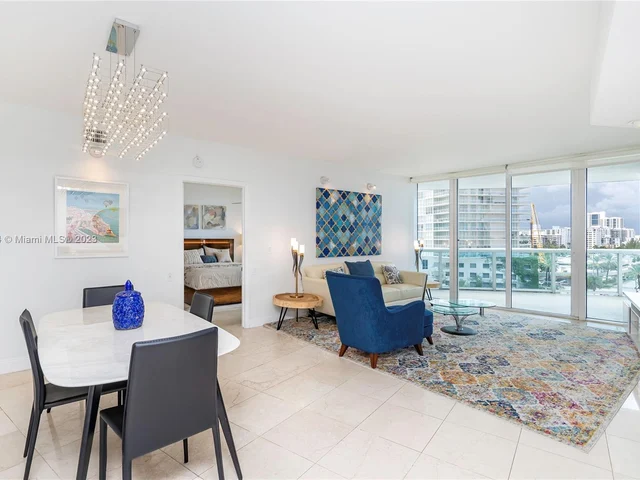 400 Alton Rd # 809, Miami Beach FL 33139