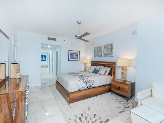 400 Alton Rd # 809, Miami Beach FL 33139