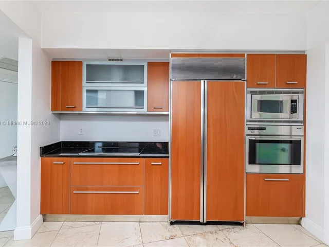 400 Alton Rd # 809, Miami Beach FL 33139