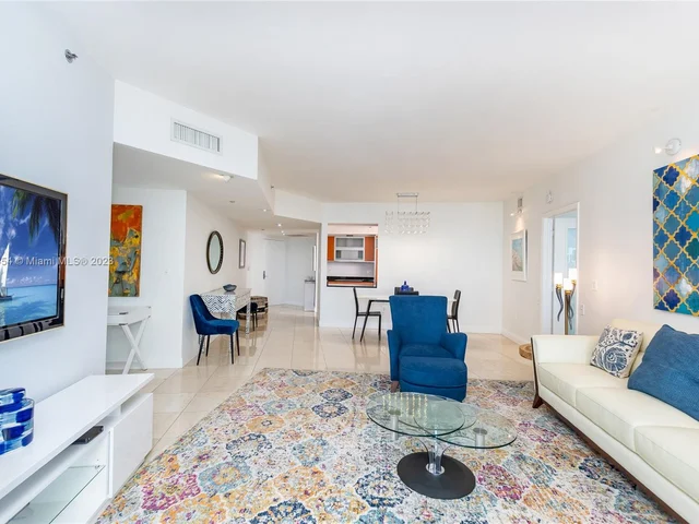 400 Alton Rd # 809, Miami Beach FL 33139