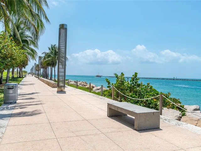 400 Alton Rd # 809, Miami Beach FL 33139