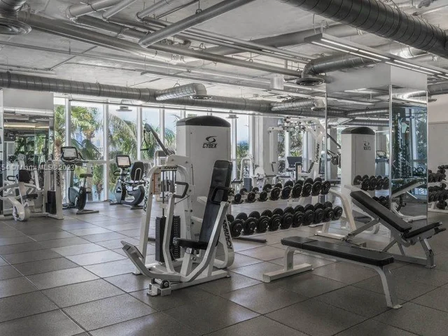 400 Alton Rd # 809, Miami Beach FL 33139