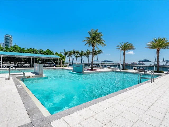 400 Alton Rd # 809, Miami Beach FL 33139