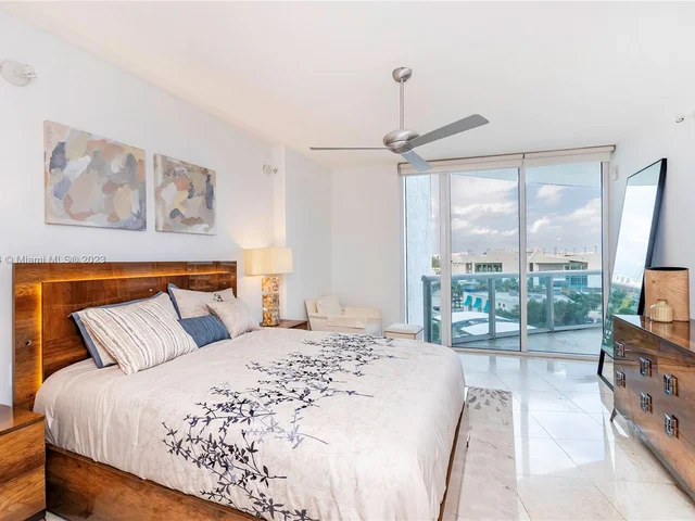 400 Alton Rd # 809, Miami Beach FL 33139