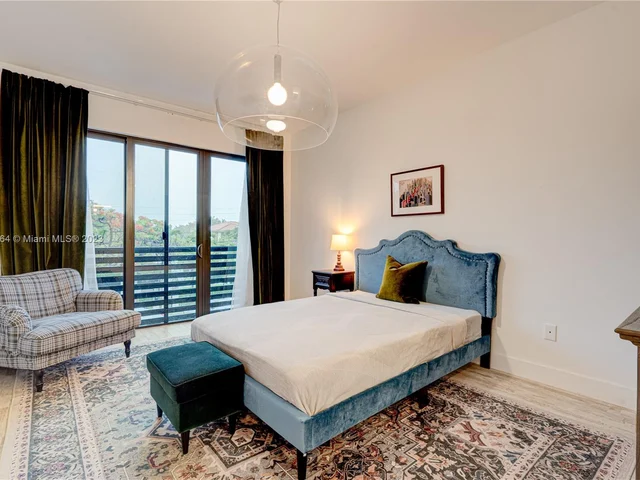 3032 SW 21st ST, Miami FL 33145