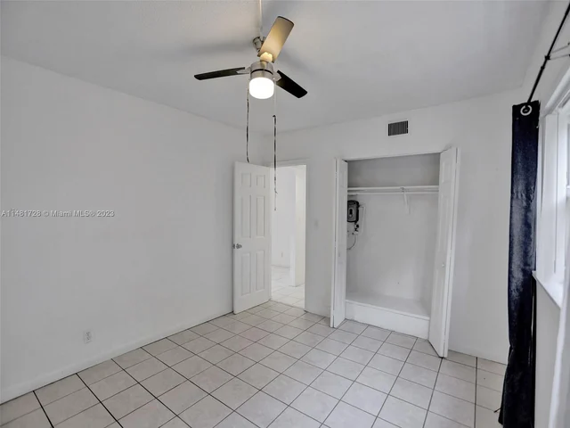 3530 NW 43rd Ave # 103, Lauderdale Lakes FL 33319