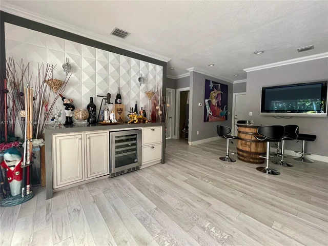 2253 SW 132nd Way, Davie FL 33325