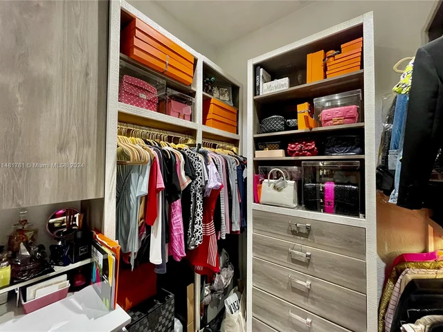 2253 SW 132nd Way, Davie FL 33325