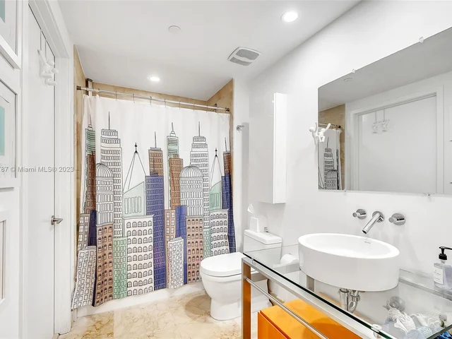 6000 Collins Ave # 123, Miami Beach FL 33140