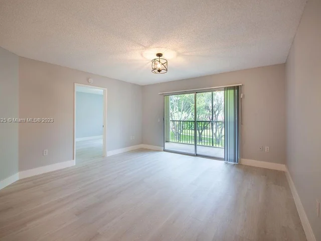 1200 SW 137th Ave # 213E, Pembroke Pines FL 33027