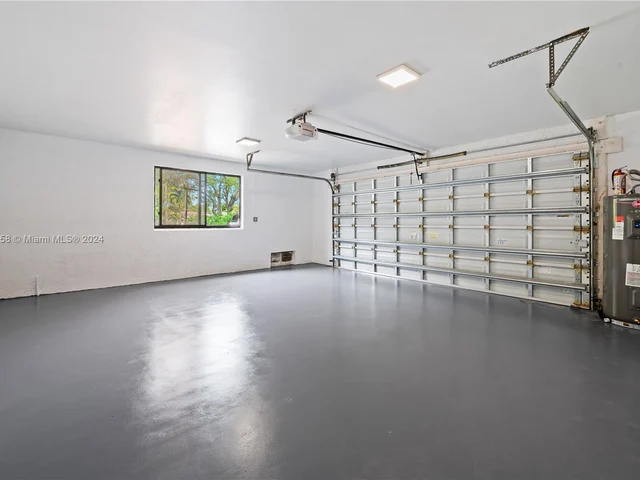 7611 SW 83rd Ct, Miami FL 33143