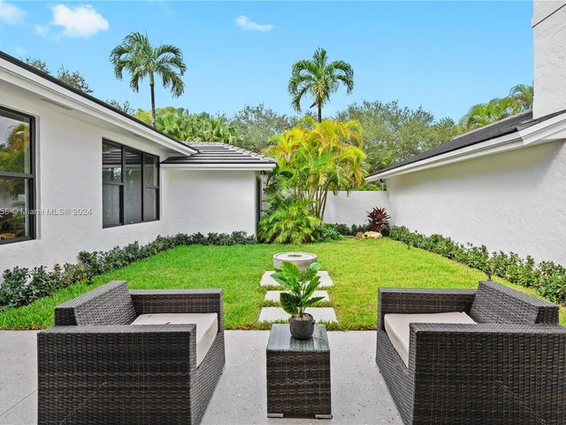 7611 SW 83rd Ct, Miami FL 33143