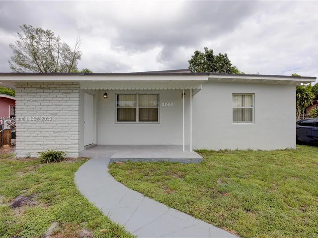 425 NW 133rd St, North Miami FL 33168
