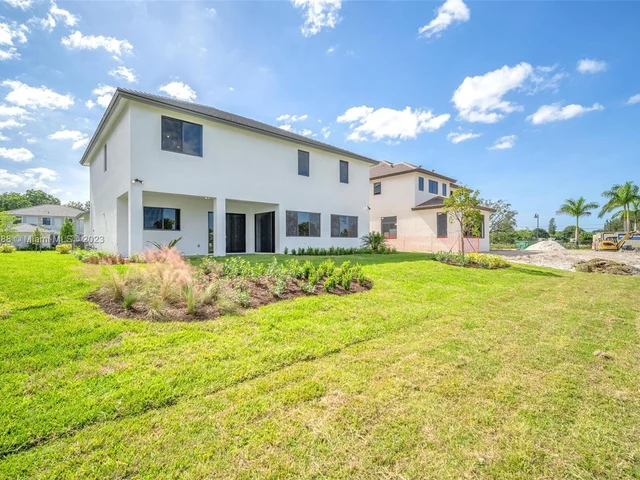 10475 SW 57th Ct, Cooper City FL 33328